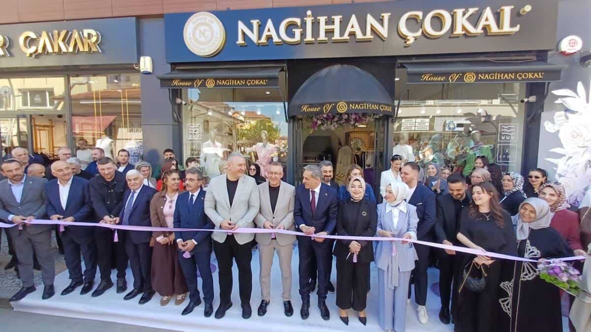 Adapazarı’nda House of Nagihan Çolak Butiği Açıldı: Kadın Girişimi Yerel Ekonomiye Katkı Sunuyor