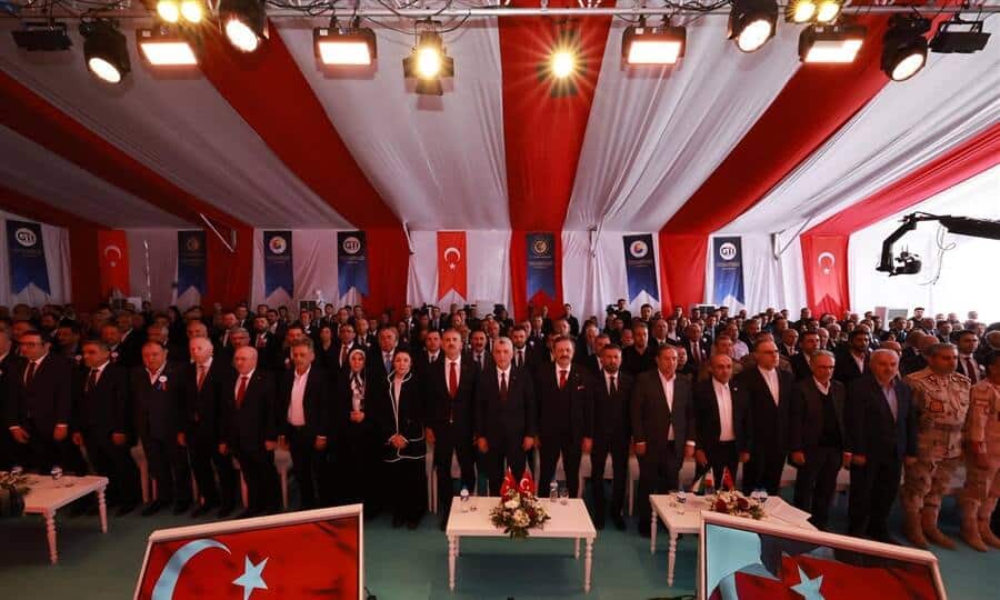 Gürbulak Gümrük Kapısı'nın Yenilenmesi Türkiye-İran Ticaretine Güç Katıyor